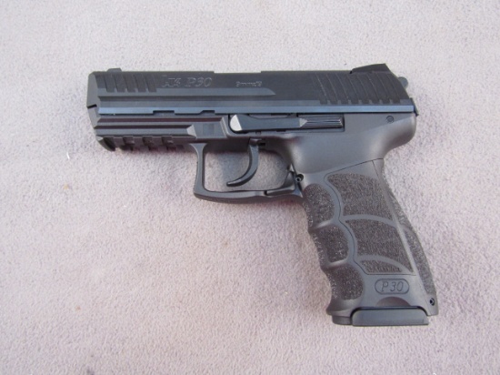 handgun: H&K Model P30, Semi-Auto Pistol, 9mm, 15 shot, 3.5" barrel, S#125015580