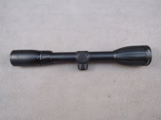 scope: BSA 539x40 rifle scope, 3-9x power magnification, appears like new