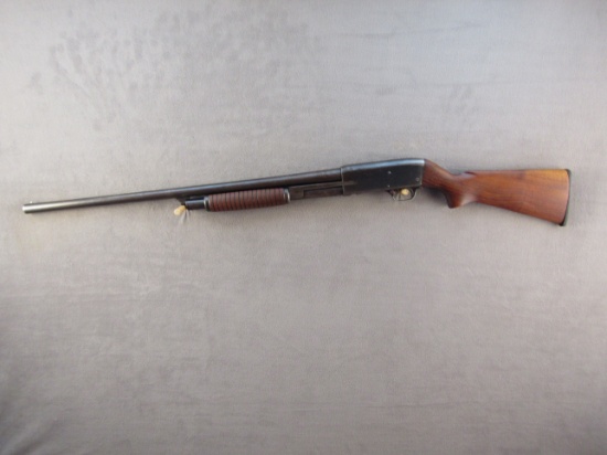 STEVENS Model 820B, Pump-Action Shotgun, 12g, S#NVSN