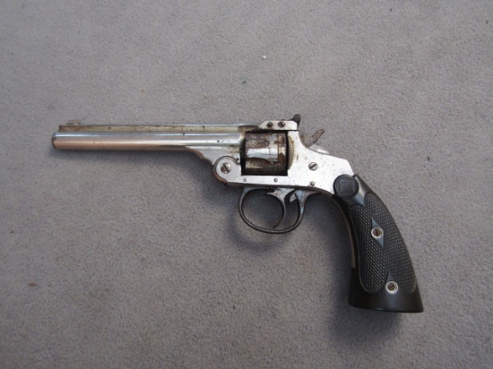 handgun: H&R Model Top Break, Revolver, .22, 7 shot, 5" barrel, S#8622