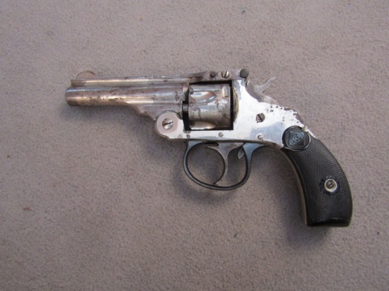 handgun: H&R Model Top Break, Revolver, .32, 5 shot, 3" barrel, S#7404