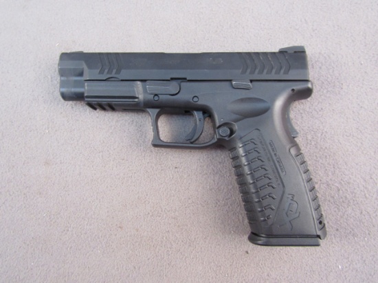 handgun: SPRINGFIELD ARMORY Model XDM, Semi-Auto Pistol, .45acp, 13 shot, 3.25" barrel, S#MG601750