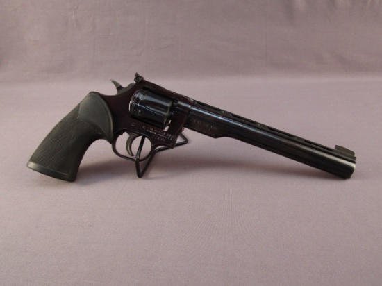handgun: DAN WESSON Model 22, Revolver, .22, 6 shot, 8" barrel, S#27495