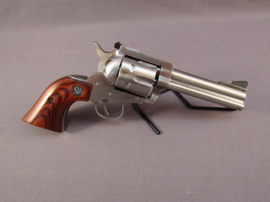 handgun: RUGER New Model Blackhawk, Revolver, .357mag, 6 shot, 4.5" barrel, S#38-27047