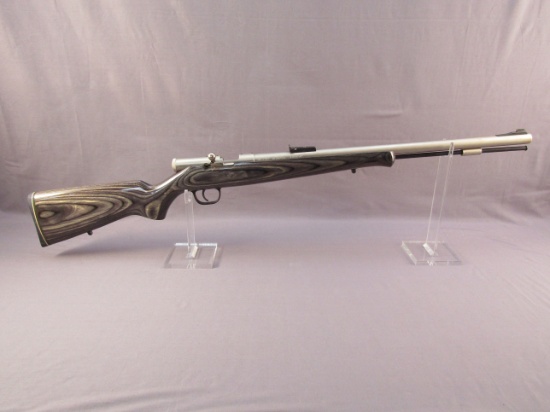 black powder: TRADITIONS Model Inline, Bolt-Action Rifle, .54, S#141301156095