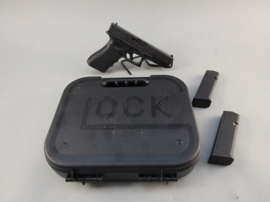 handgun: GLOCK Model 17, Semi-Auto Pistol, 9x19, 17 shot, 4.5" barrel, 7.5" overall, S#BBVG6557
