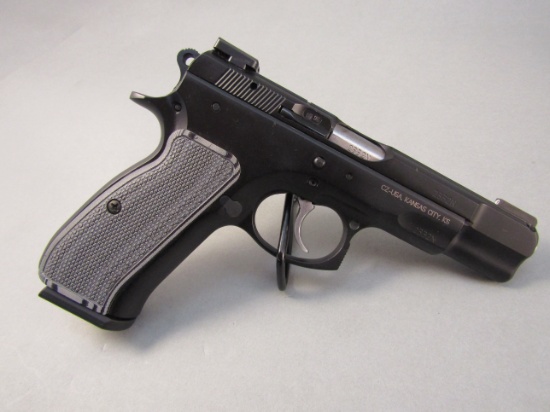 handgun: CZ Model 75B, Semi-Auto Pistol, 9mm, 17 shot, 4.5" barrel, 8.25" overall, S#2332N