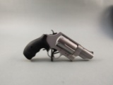handgun: S&W Model Governor, Revolver, .45 Colt/.410, 6 shot, 2.75