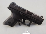handgun: BERETTA Model APX, Semi-Auto Pistol, 9mm, 17 shot, 3.625