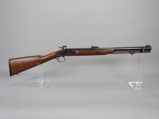 black powder: THOMPSON CENTER Model White Mountain Carbine, S#37718