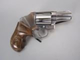 handgun: S&W Model 640-3, Revolver, .357Mag, 5 shot, 2