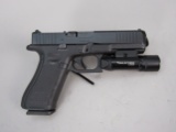 handgun: GLOCK Model 17 Gen 5, Semi-Auto Pistol, 9mm, 17 shot, 4 1/2