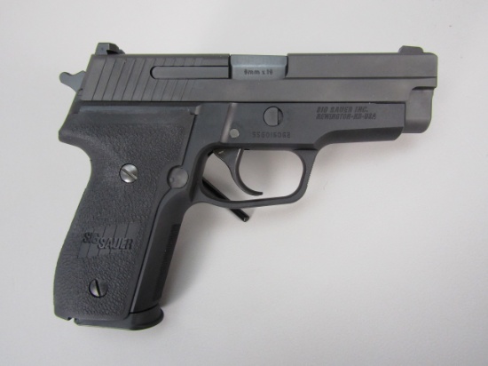 handgun: SIG SAUER Model M11-A1, Semi-Auto Pistol, 9mm, 15 shot, 3 3/4" bbl, 7" overall, S#55G016062