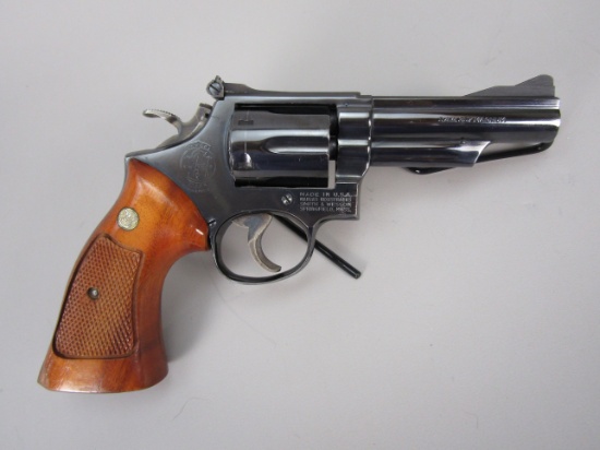 handgun: S&W Model 19-3, Revolver, .357 S&W Mag, 6 shot, 4" barrel, 9 1/2" overall, S#7K3844
