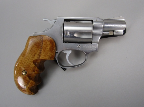 handgun: S&W Model 60, Revolver, .38, 5 shot, 1 7/8" barrel, 7" overall, S#R133025