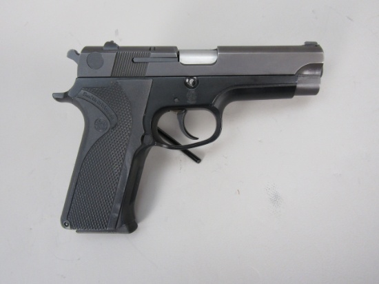 handgun: S&W Model 915, Semi-Auto Pistol, 9mm, 14 shot, 3 3/4" barrel, 7 1/2" overall, S#TZR7323