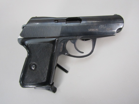 handgun: POLISH Model Radom, Semi-Auto Pistol, 9mm, 6 shot, 3 1/2" barrel, 6 1/4" overall, S#SH18548