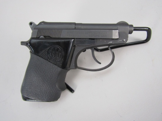 handgun: BERETTA Model 21A, Semi-Auto Pistol, .22LR, 6 shot, 2 3/8" barrel, 5" overall, S#DAA192124