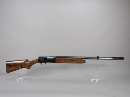 BROWNING Model Light Twelve, Semi-Auto Shotgun, 12g, S#02811PX211