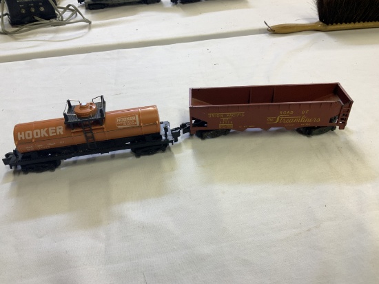 American Flyer Tanker Car & Hopper Car