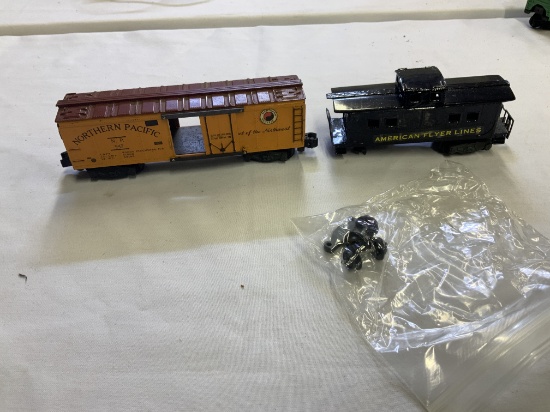 American Flyer Box Car & Caboose