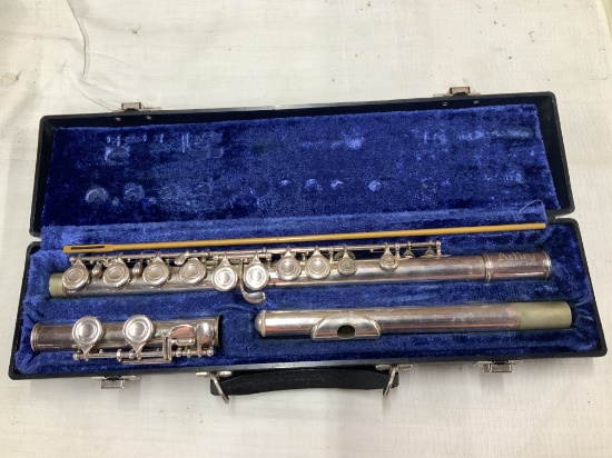 Vintage Artley Flute. Silver. Good Case