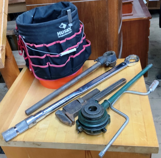 Tools & Tool Bucket