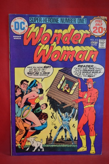 WONDER WOMAN #213 | WAR NO MORE MACHINE - OKSNER - 1974 | *VERY SOLID, BIT OF CORNER DAMAGE*