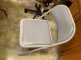 padded folding chair Pickup will be on Monday 3/29 from 1-6 pm at 1324 S. 119th Street. All items