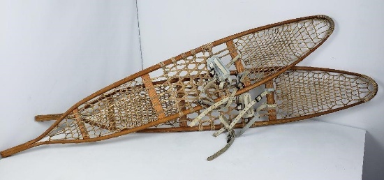 Montana Cabin Rawhide Full Size Trailer Snowshoes