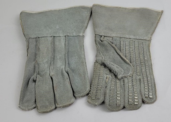 Vietnam War Barbed Tape Wire Handlers Gloves 1970