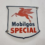 Mobilgas Mobil Pegasus Porcelain Pump Plate Sign