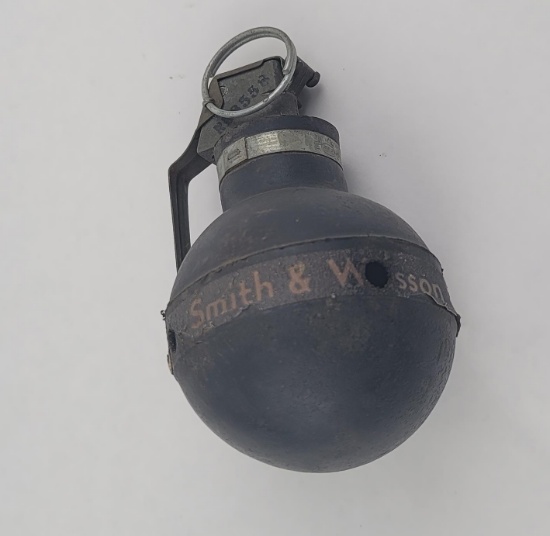 Vietnam Us Army Cs Smith Wesson Riot Grenade