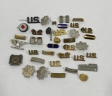 Assorted WW2 Collar Devices US Army