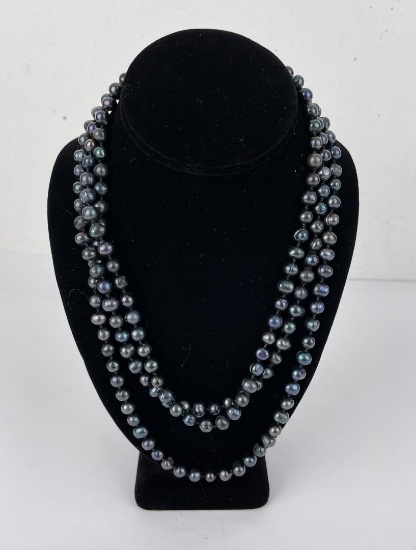 Stunning Tahitian Black Pearl Necklace