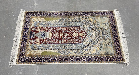 Superb Persian Oriental Prayer Rug Iran