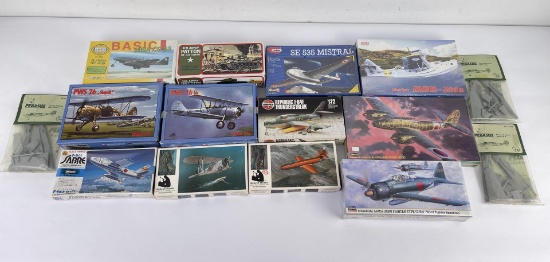 Large Grouping of Airplane Model Kits
