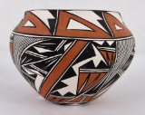 Acoma Pueblo Indian Pottery Pot Victorino