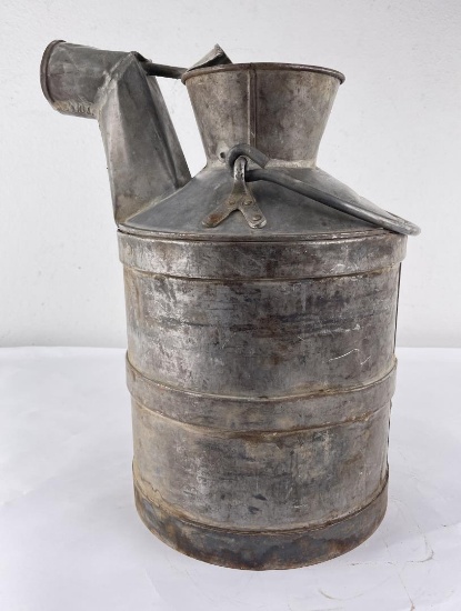 5 Gallon Galvanized Oil Can