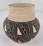 Acoma Pueblo Indian Pottery Pot Vase Vallo