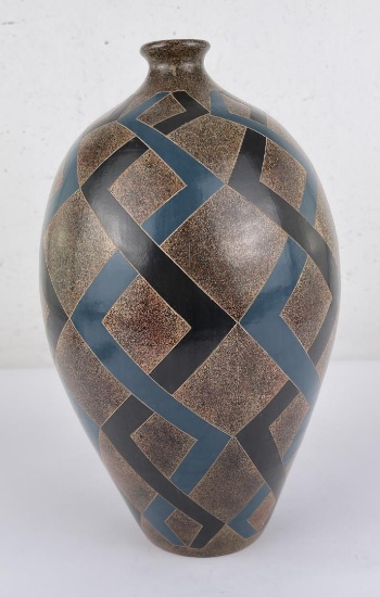 Mundo Nicaragua Pottery Vase Romeo Gallegos