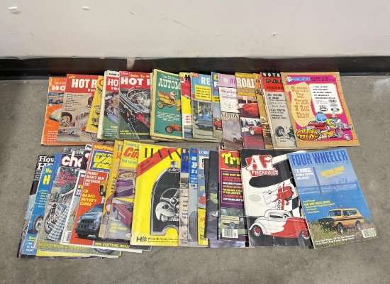Collection of Vintage Hot Rod Magazines