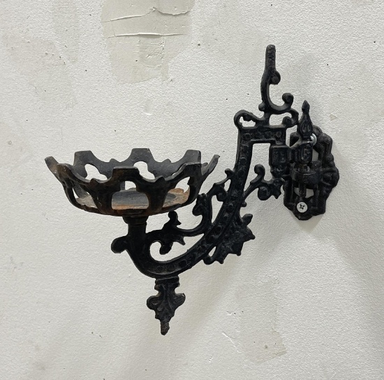 Cast Iron Kerosene Lamp Bracket