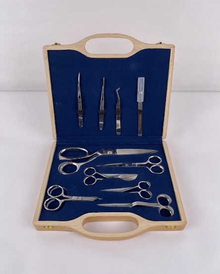 Hugs and Stitches Scissor Set