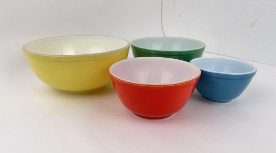 Pyrex Primary Color Mixing Bowl Set