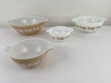 Pyrex Sandalwood Mixing Bowl Set