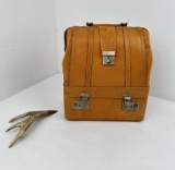 Vic Hangas Ruana Knives Shop Bag Pen Stand