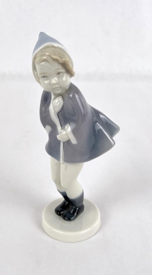 Metzler & Ortloff Porcelain Figurine 7271