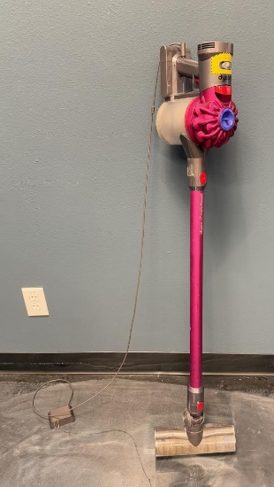 Dyson V7 Motorhead Vacuum