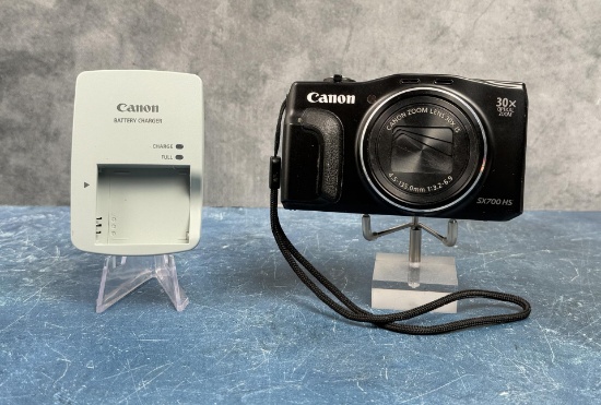 Canon SX700 HS Digital Camera